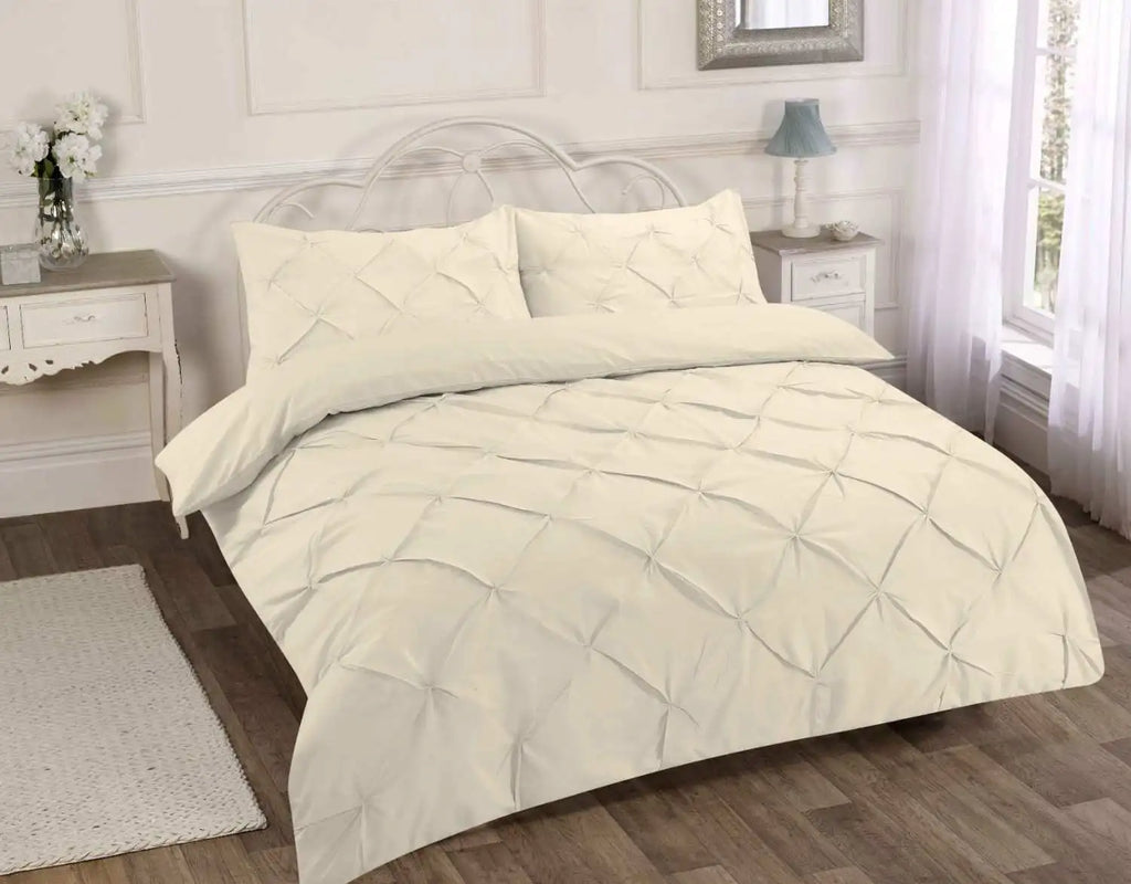Alexander Pintuck Duvet set cream