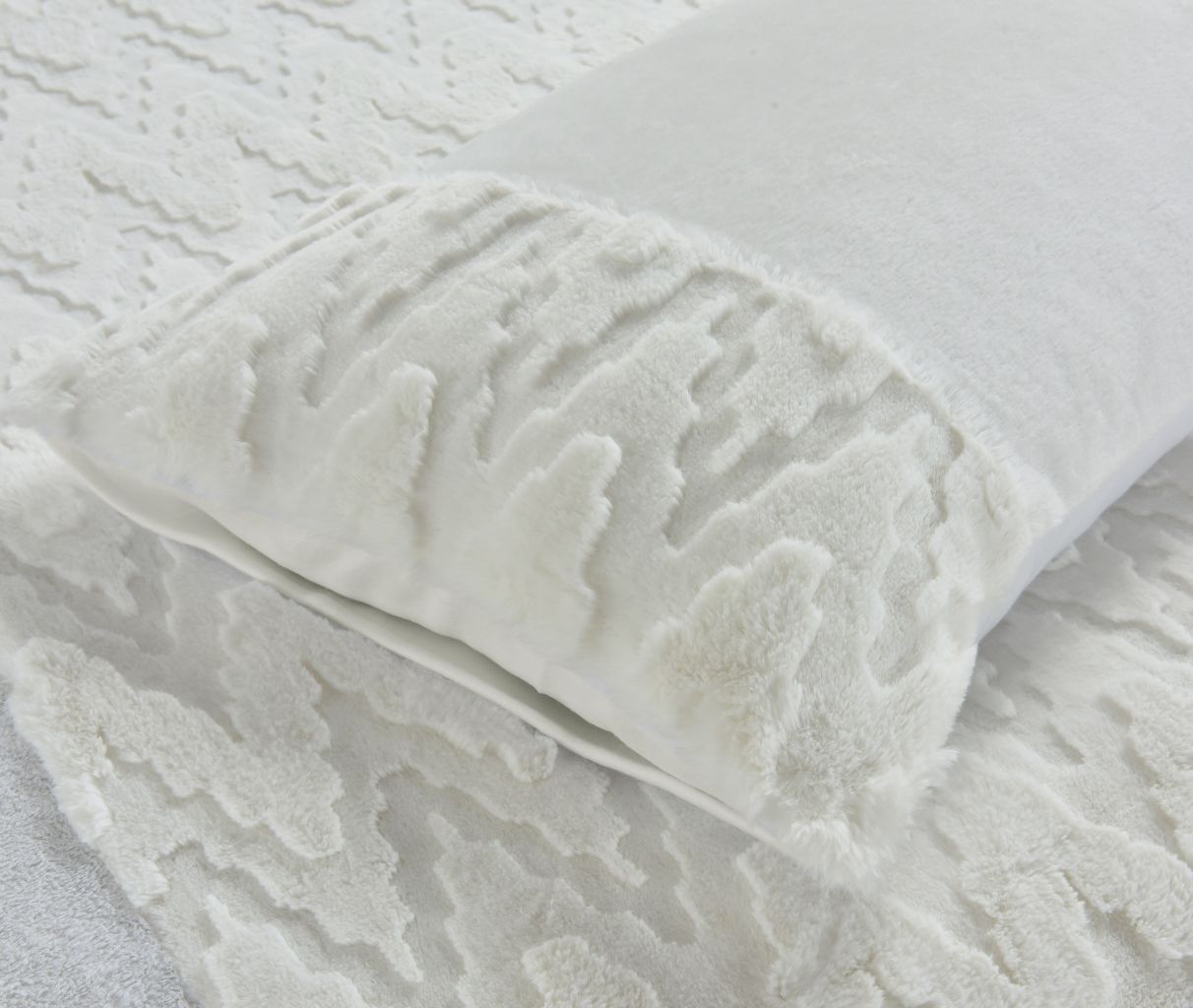 Amari Teddy Fleece Duvet Cover Set | 2 Colours