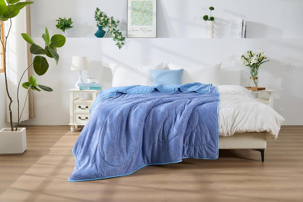 Cooling Lightweight Quilt | Blue