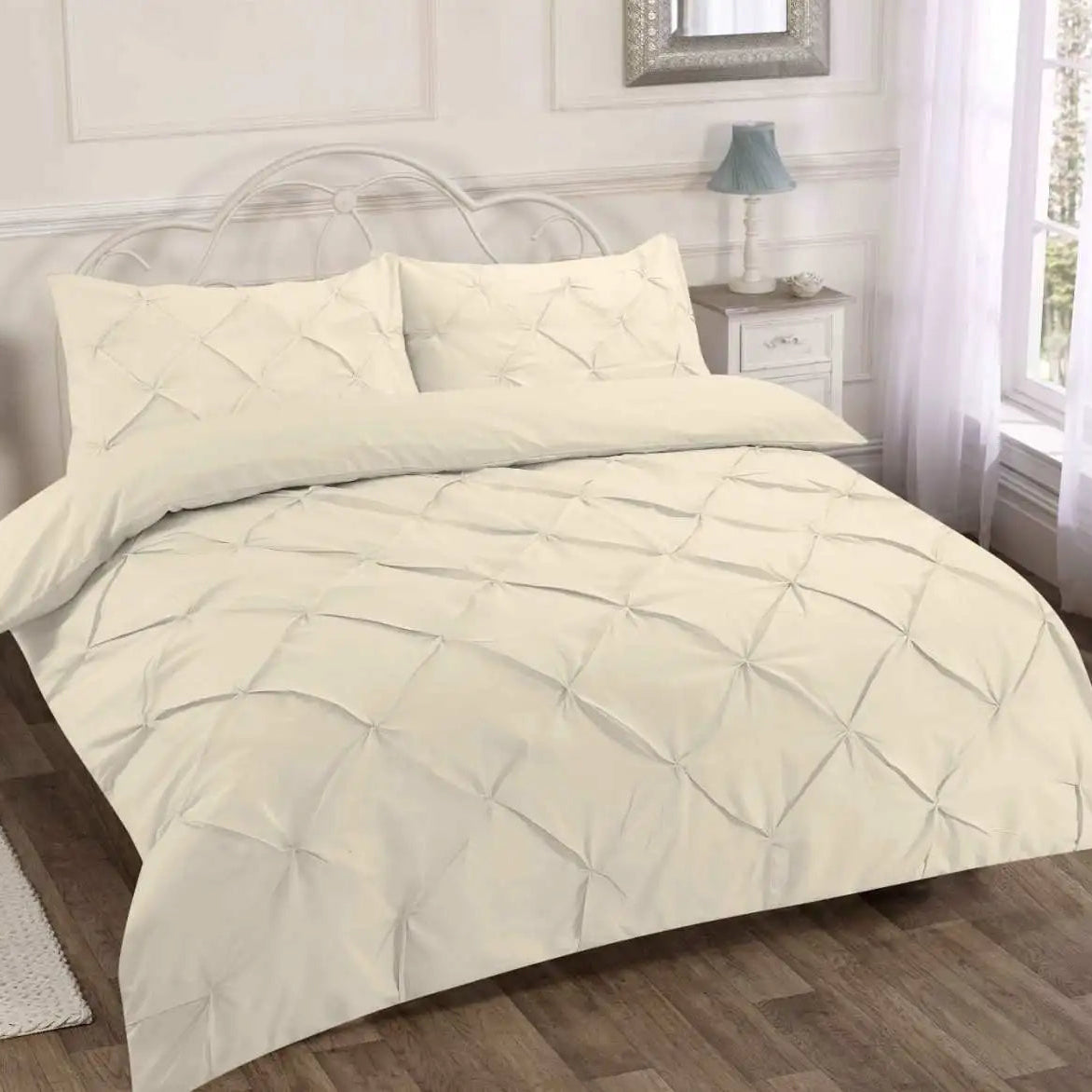 Alexander Pintuck Duvet set cream