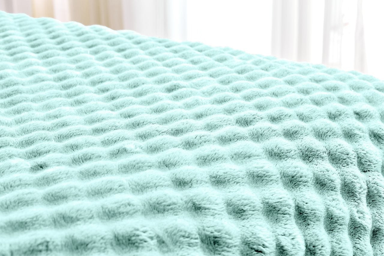 Bubble Jacquard Fleece Throws | 6 Colours