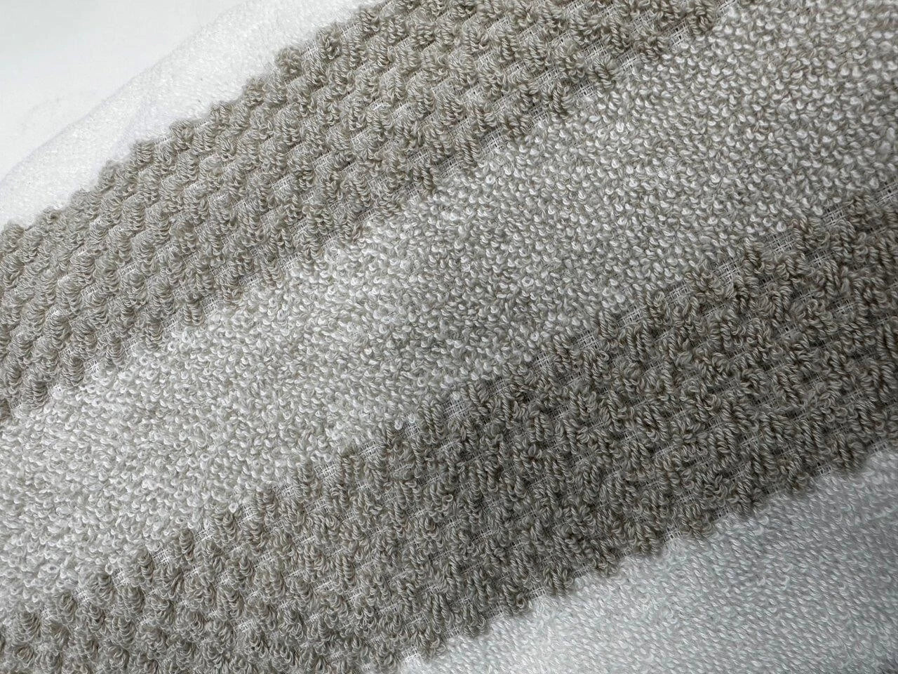 100% Cotton Royal Stripe Towels  | 9 Colours | 500 GSM