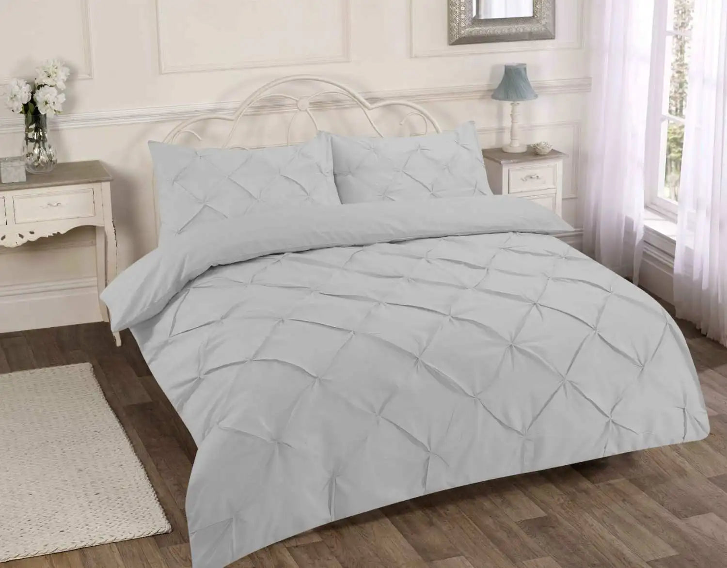 Alexander Pintuck Duvet set silver