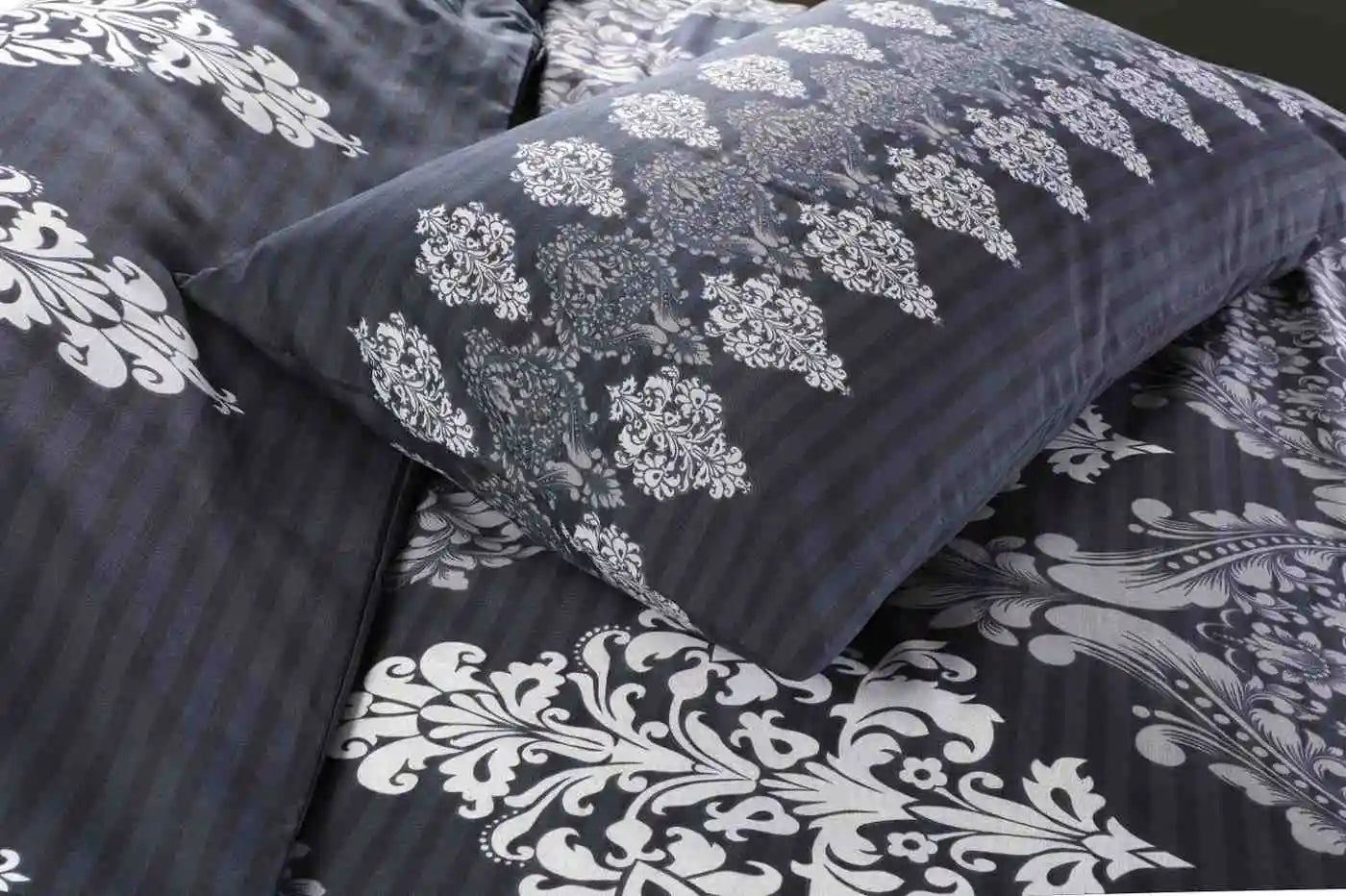 tanya printed duvet cover set black